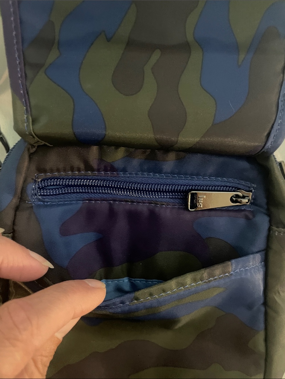 Lug Crossbody Utility Bag - Blue Camouflage - Picture 5 of 11